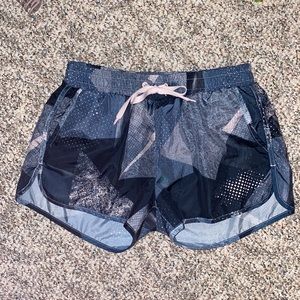Zyia Women’s Patterned Shorts